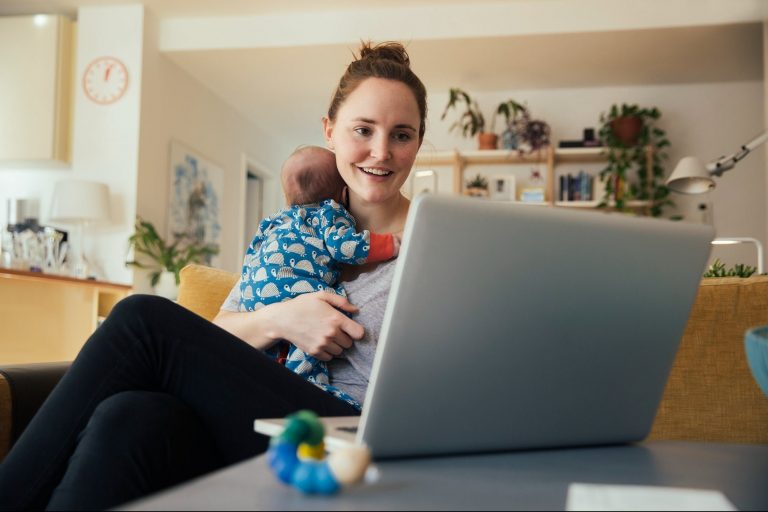 Working at Home With a Newborn? 6 Tips to Stay Sane