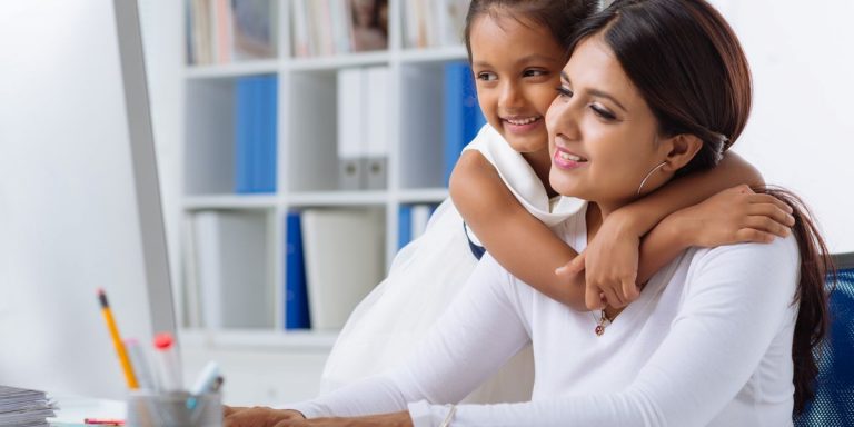 Balancing Motherhood and Career: 15 Tips from Businesswomen