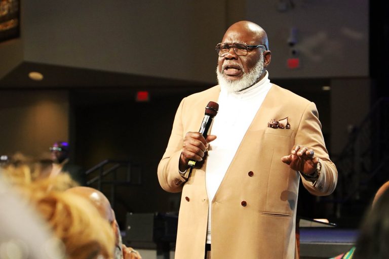 Bishop T.D. Jakes continues longtime commitment to Md. revival in wake of rumors