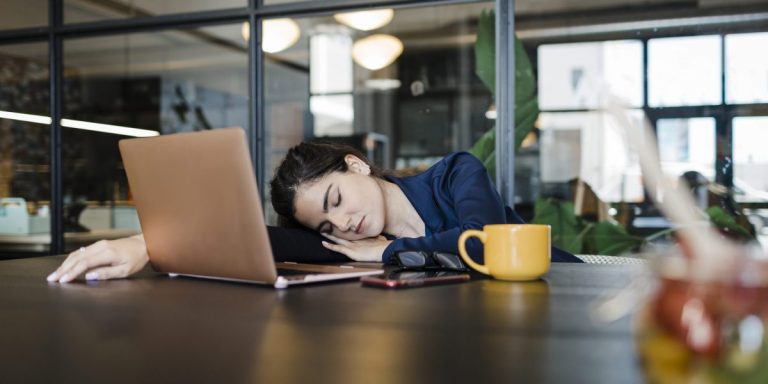 Napping at work: Sleep Doctor survey says ⅓ of employees sleep on the job weekly